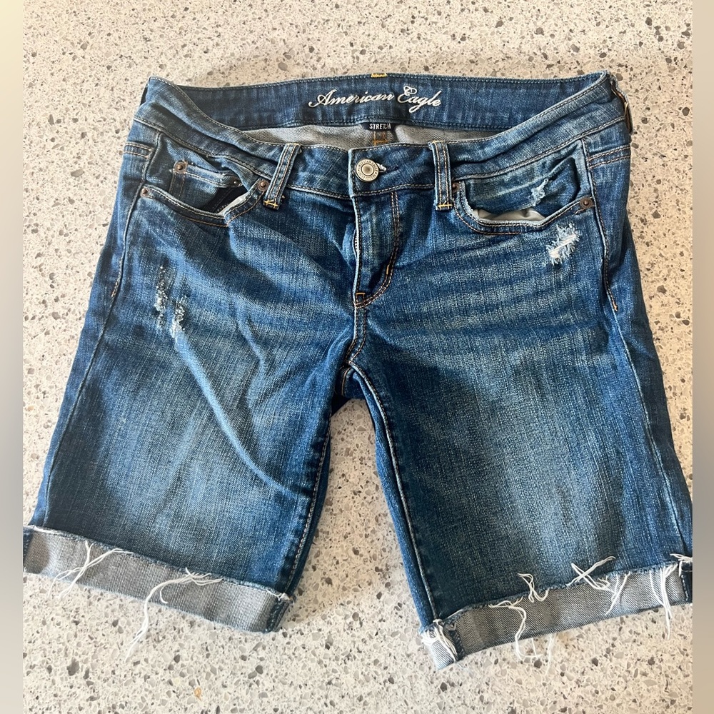 American Eagle women’s Bermuda denim shorts